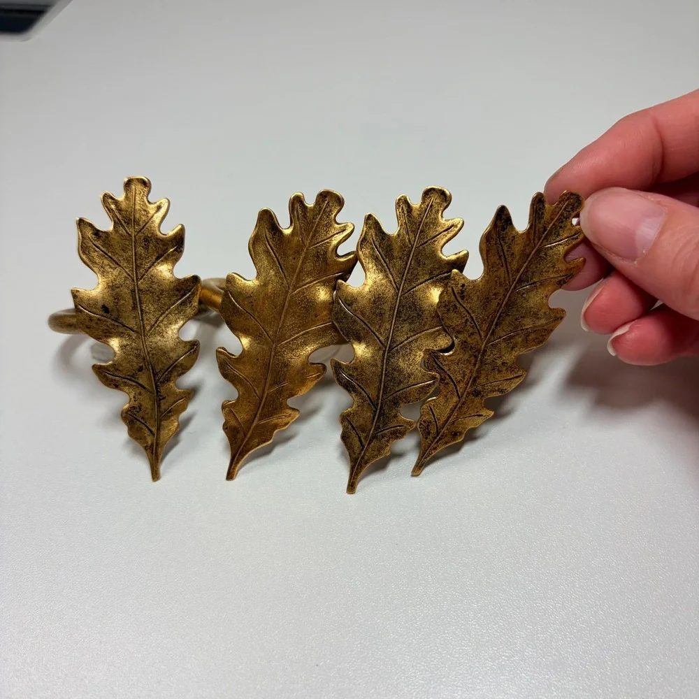 Set of 4 Antique Gold Oak Leaf Napkin Rings Rustic Fall Thanksgiving Decor Metal